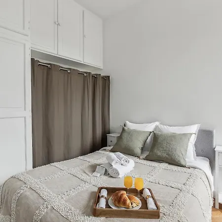 Champs-elysees & Trocadero - Cityapartmentstay Apartment