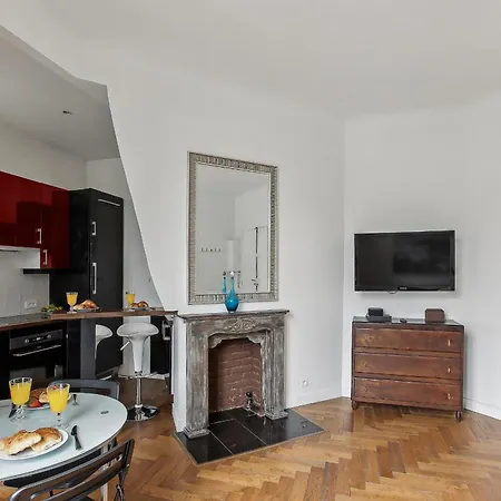 Champs-elysees & Trocadero - Cityapartmentstay Apartment Paris