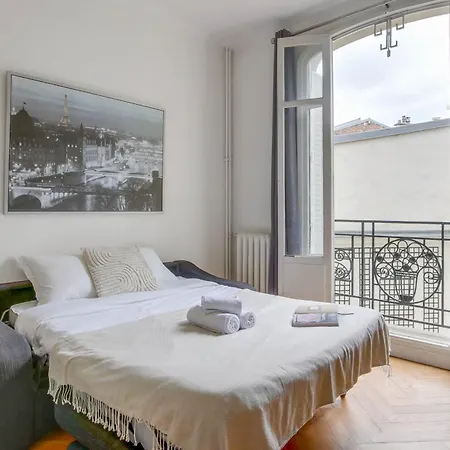Apartment Champs-elysees & Trocadero - Cityapartmentstay *