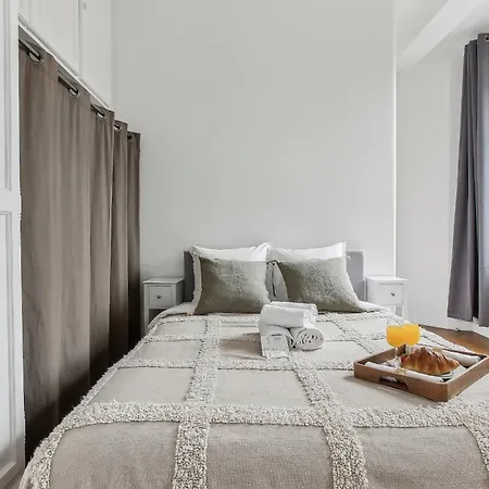 Champs-elysees & Trocadero - Cityapartmentstay