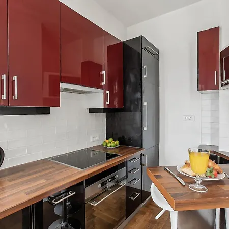 Apartment Champs-elysees & Trocadero - Cityapartmentstay Paris